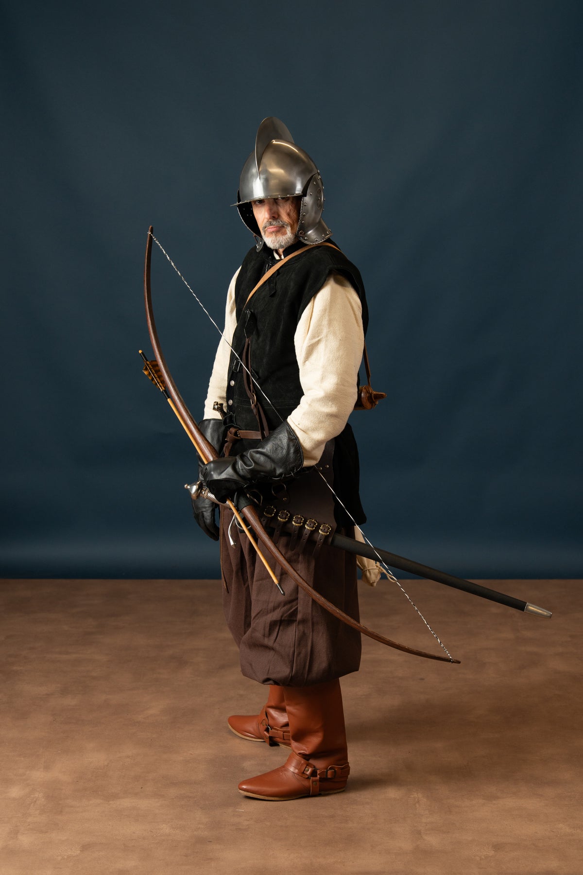 Marksman Bogen Reenactment LARP, 58 Zoll 147 cm, 25 lbs, dunkelbraun