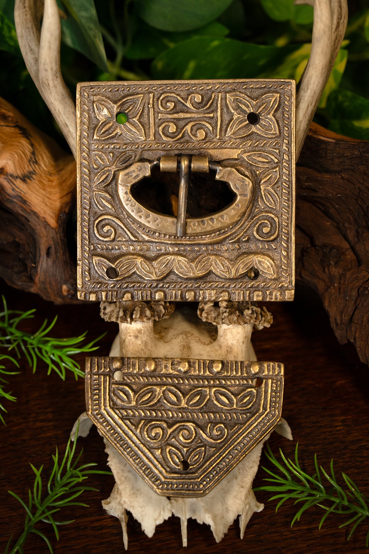 Late Roman buckle with fitting