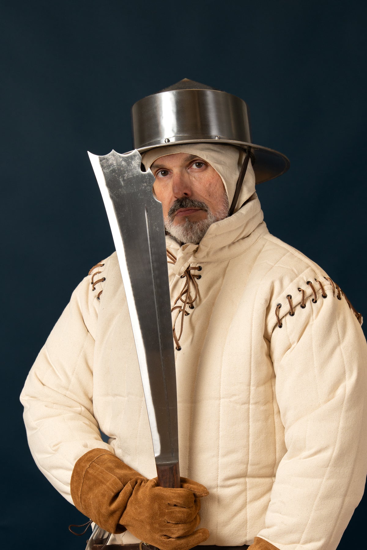 Dvoročna falchion Maciejowski, pol ostro