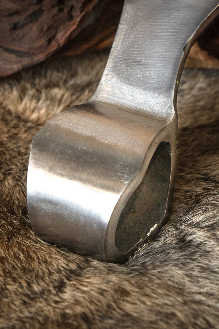 Vikingų barzdotasis kirvio geležtė, tipo D, bukas (battle-ready)