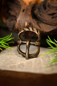 Fibbia per cintura tardo-medievale