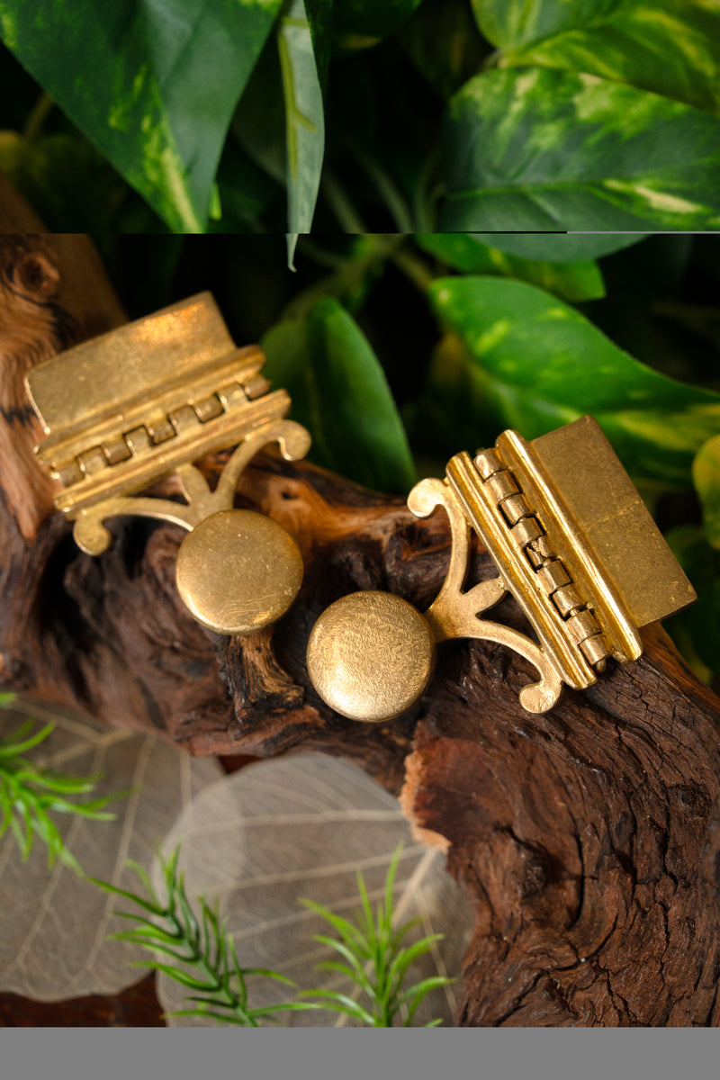 Roman belt fitting Vidonissa, for pugio, pair