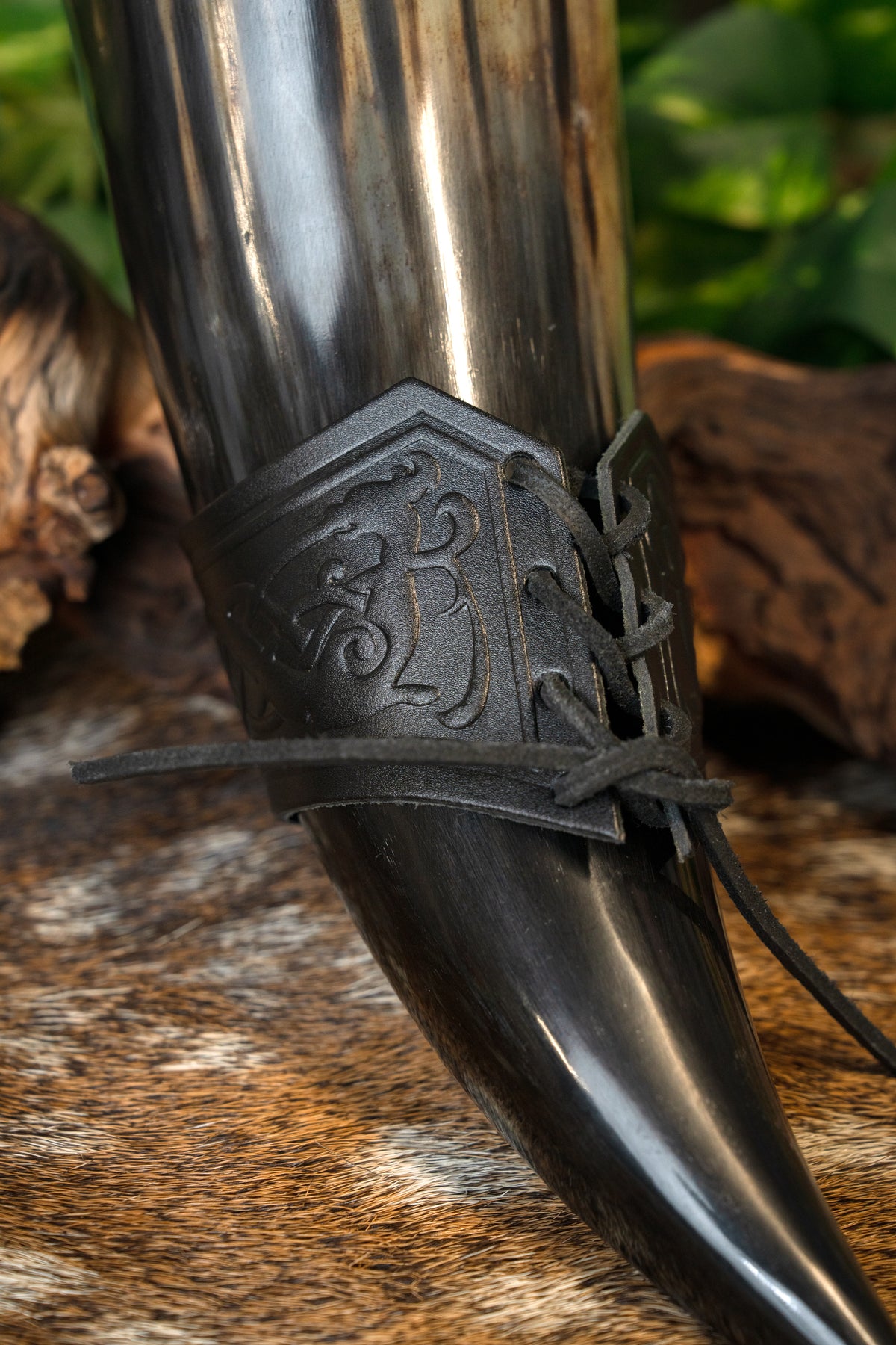 Uchwyt na róg do picia Castagir, czarny