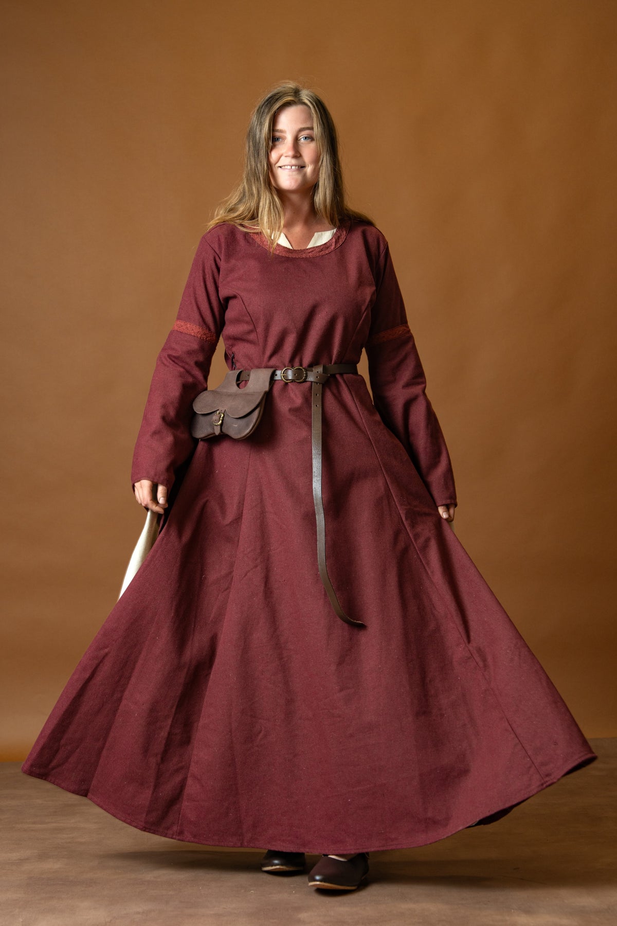 Bliaut Lenora, rood