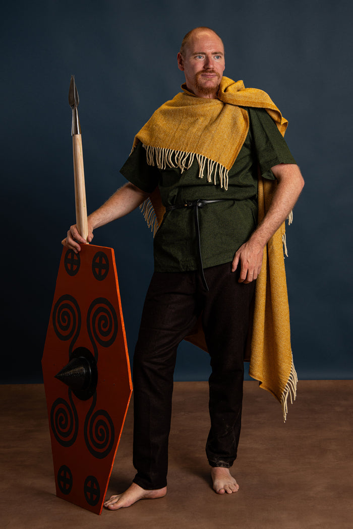Manteau germanique de l'âge du fer, laine, jaune