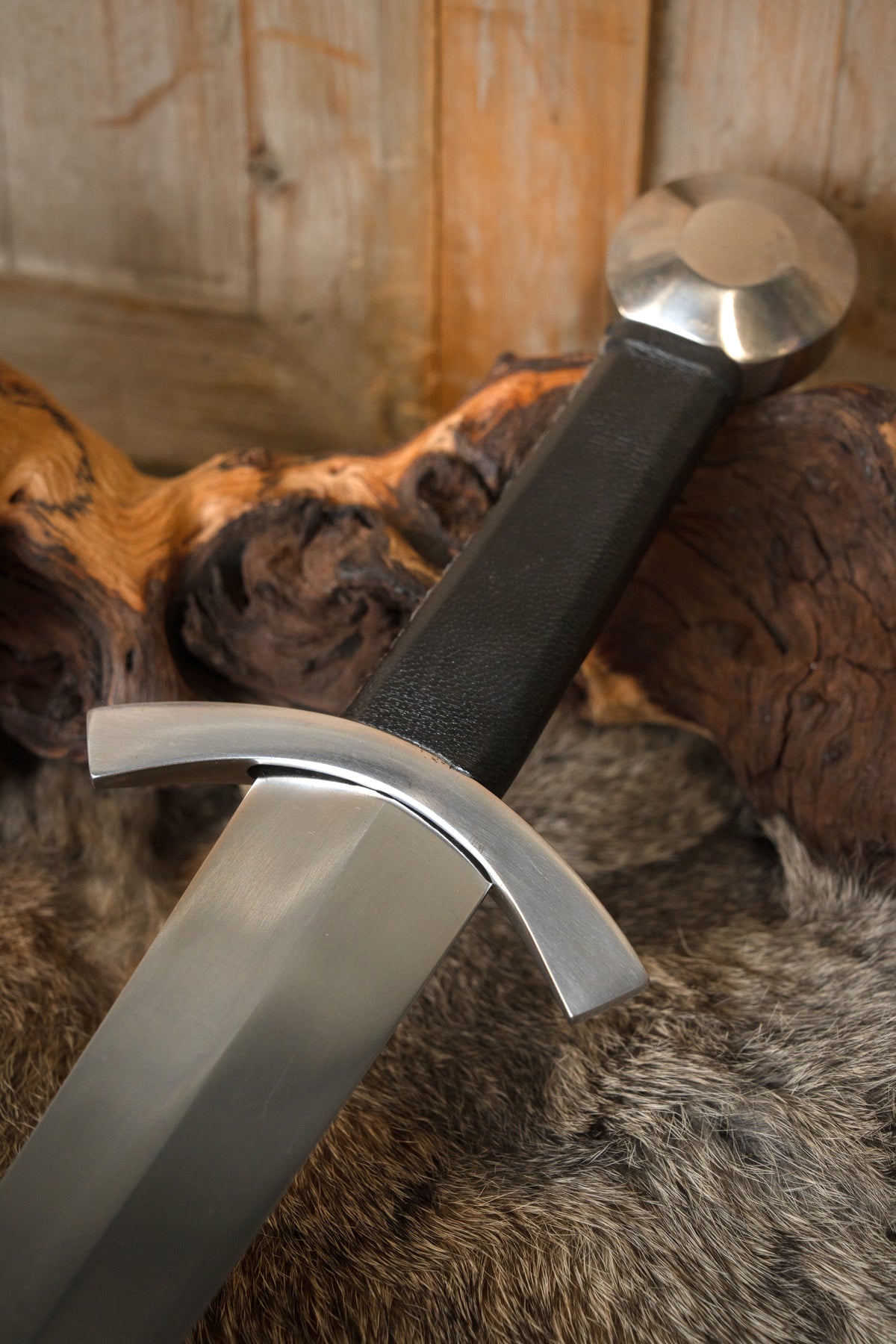 Mittelalterlicher Dolch Carcassonne, halbscharf