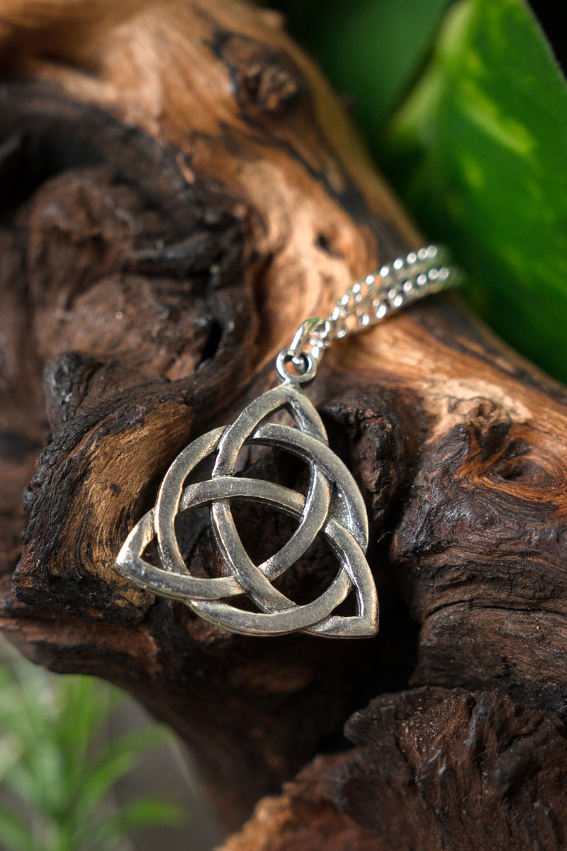 Triquetra Anhänger, Zinn