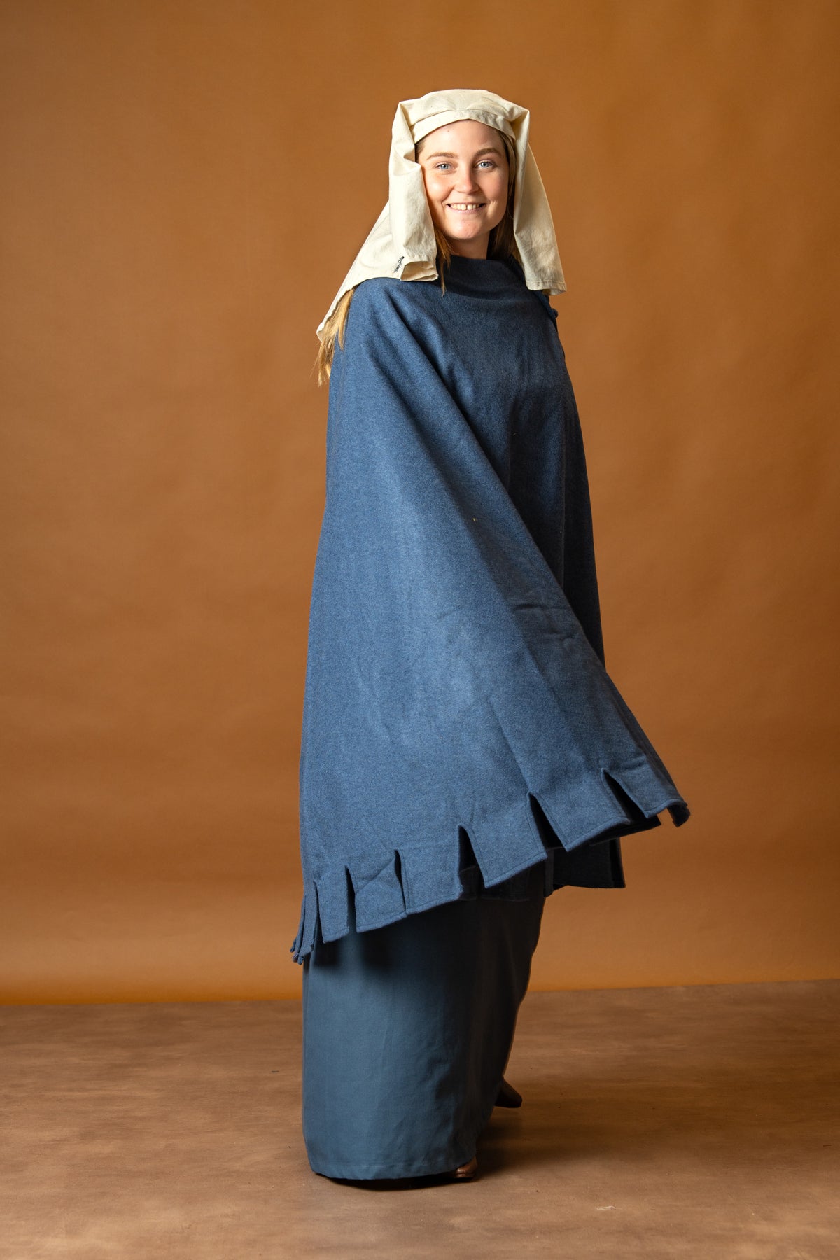 14th century cloak Bockstenman, heuke, wool, blue