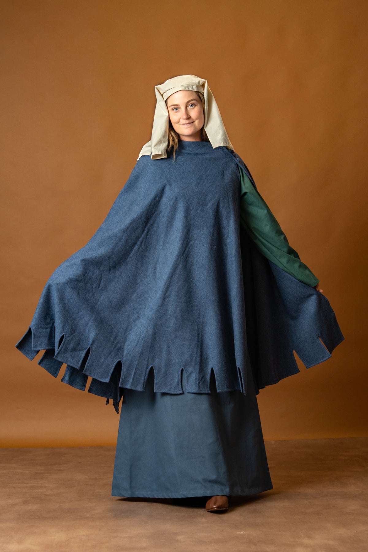 14th century cloak Bockstenman, heuke, wool, blue