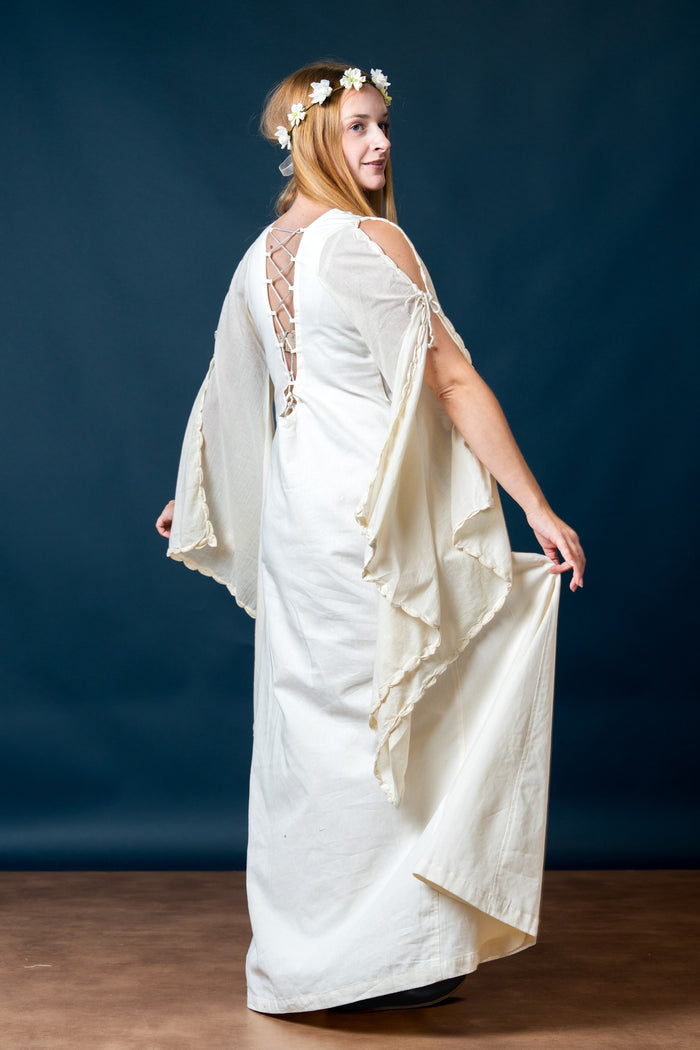 Bliaut Ingrid, crème