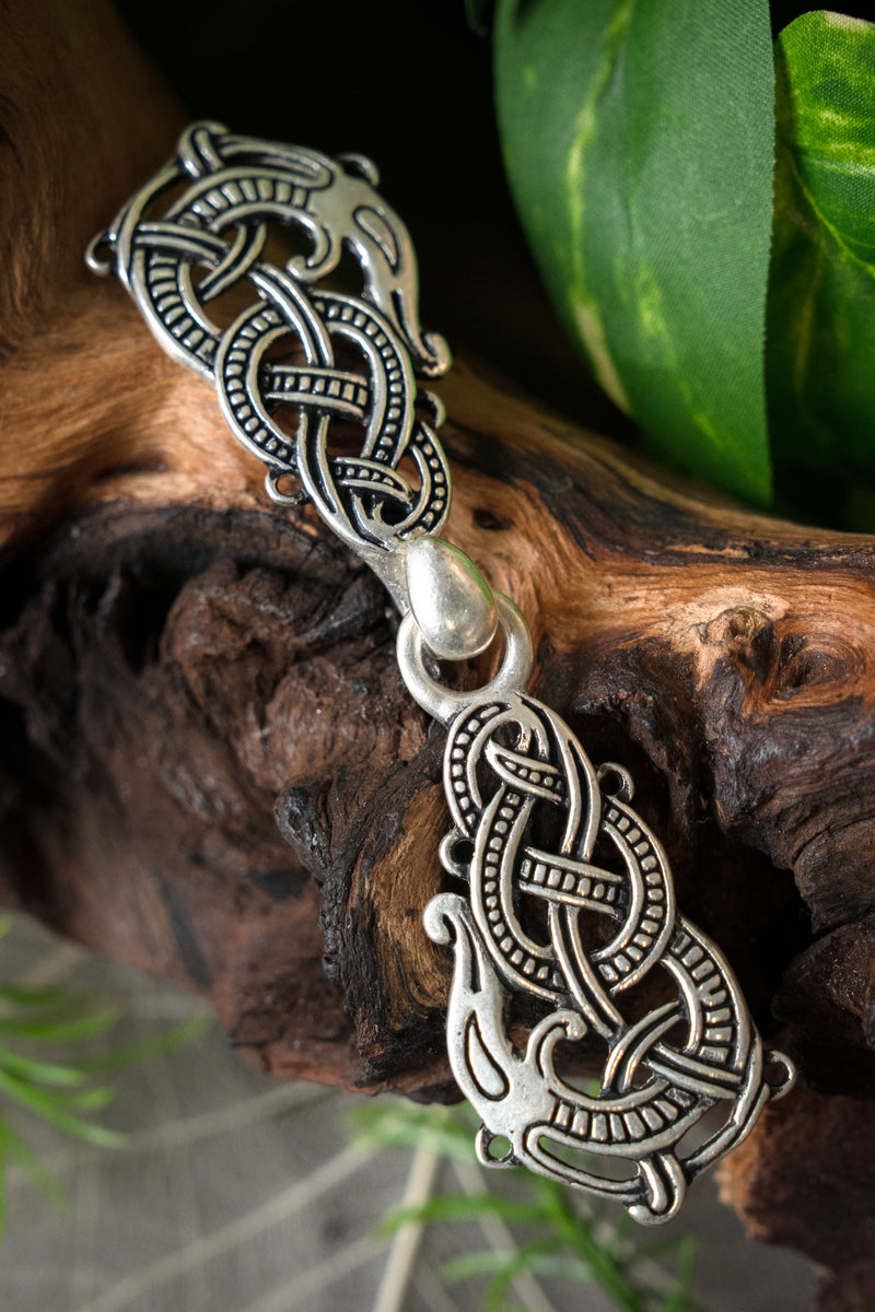 Chiusura per mantello con Serpente di Midgard, bronzo argentato