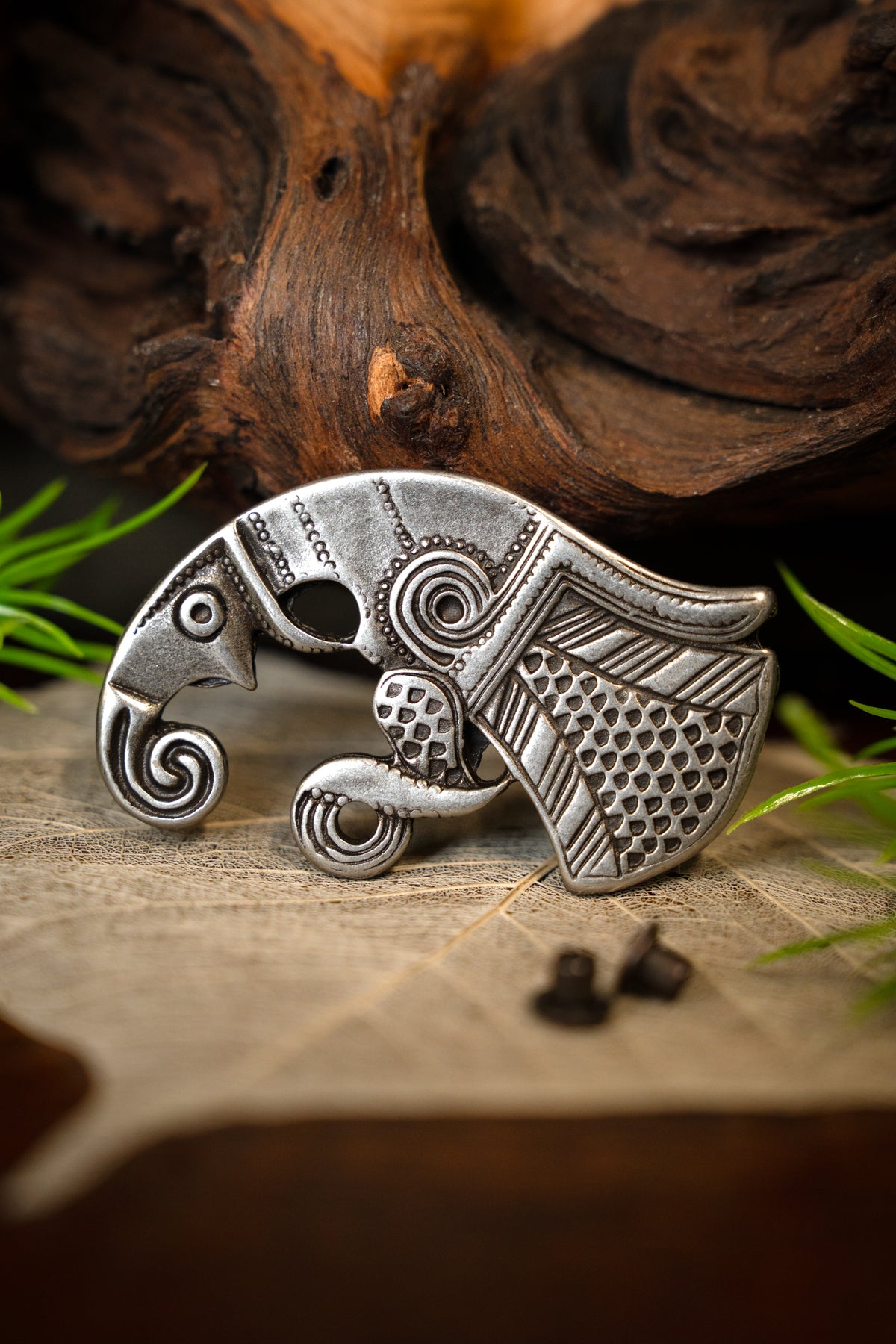 Germansk ravnebæltebeslag fra folkevandringstiden, par venstre og højre, bronze