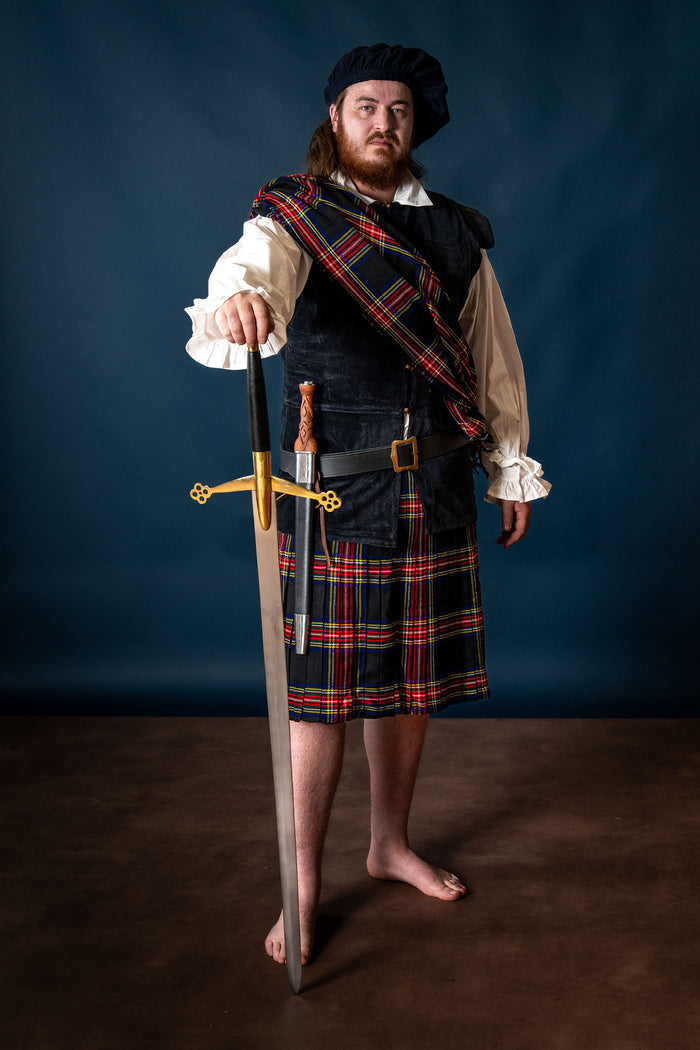 Scottish claymore with brass crossguard, semi-sharp
