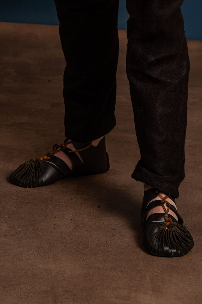 Sandały starożytność–średniowiecze