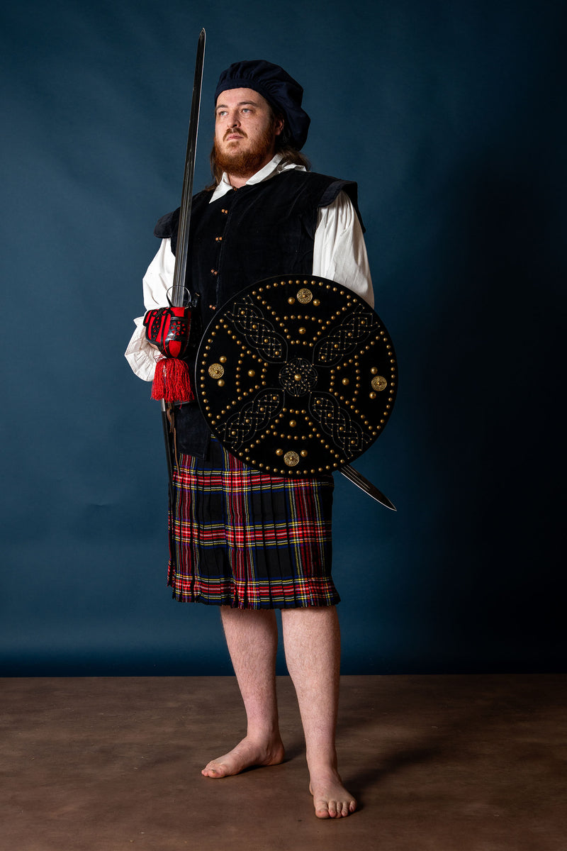 Schottischer Highland Targe mit keltischem Kreuz