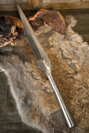 Hasta romana, lama, semi-affilata