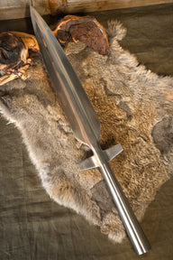 Winged Viking spear, semi-sharp