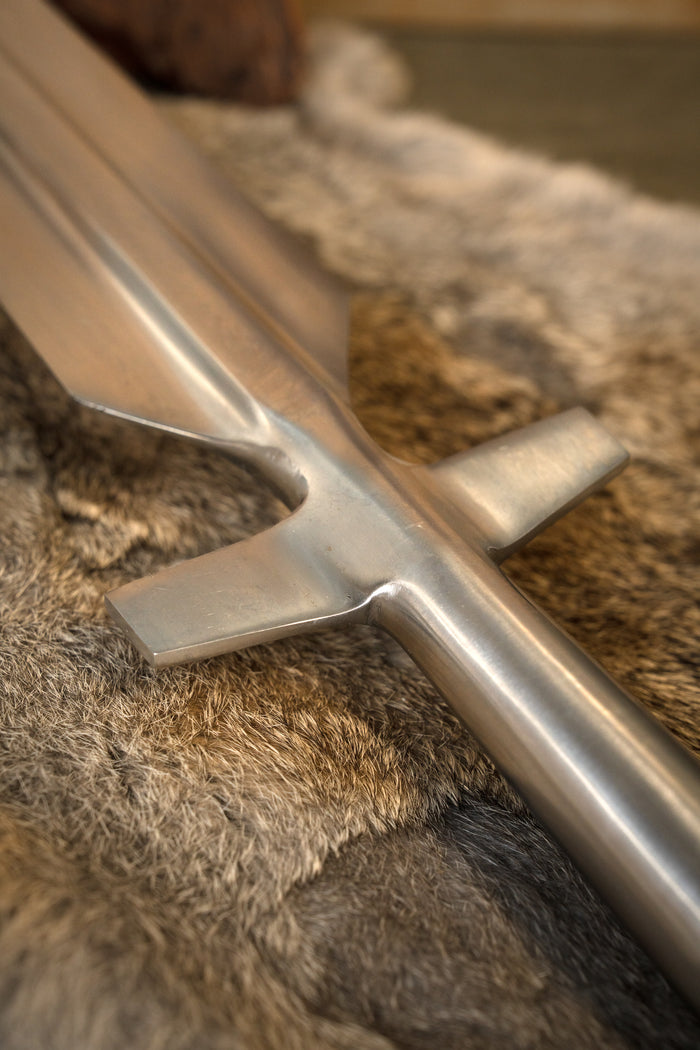 Winged Viking spear, semi-sharp