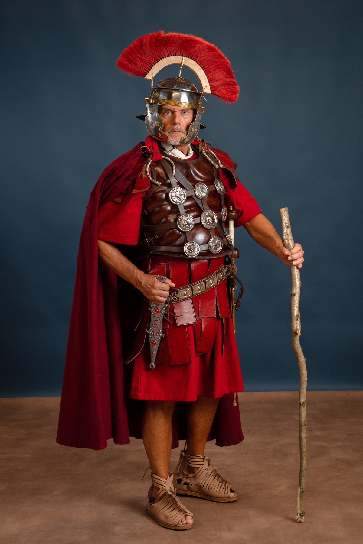 Romersk hjelmkam, rød