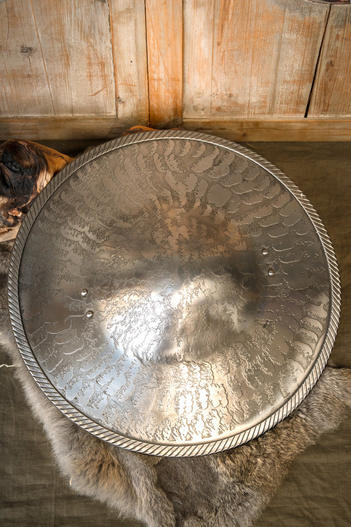 Spansk buckler, patineret, type IB