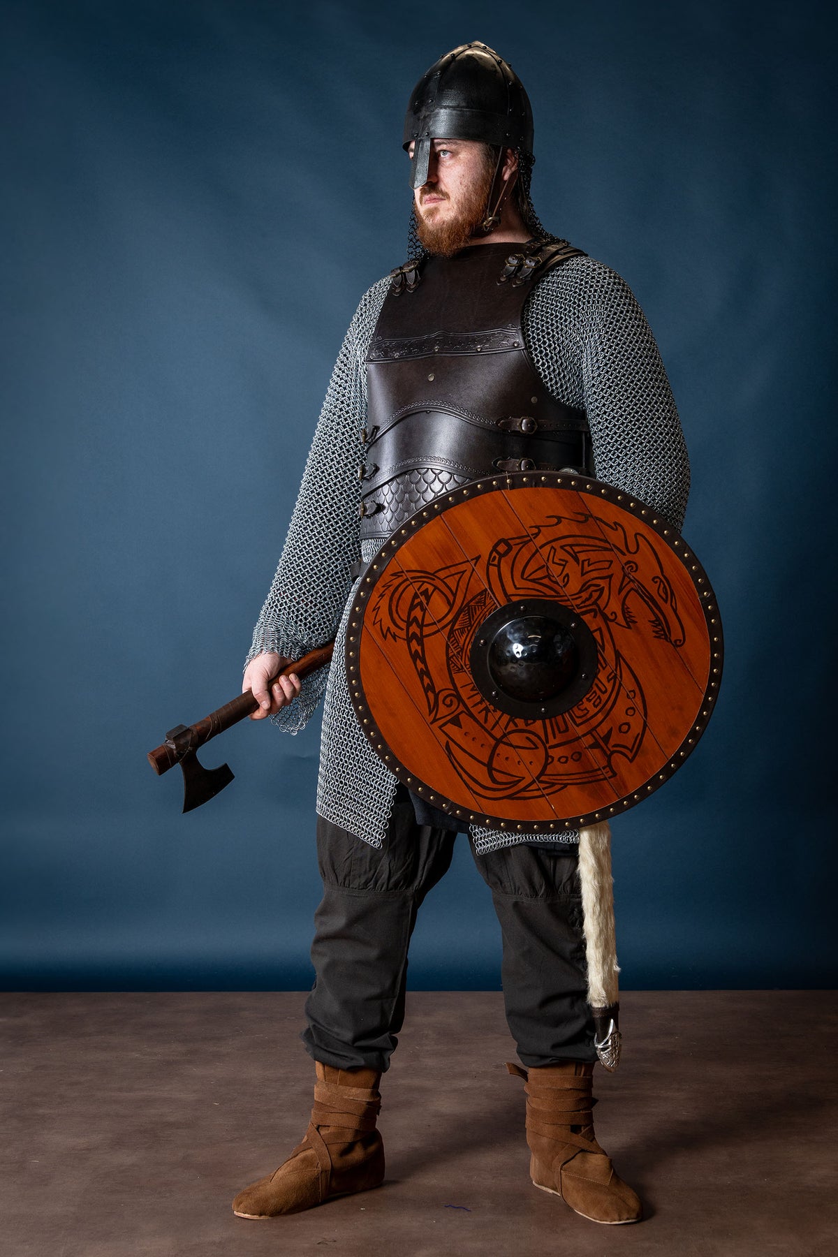 Wikinger Spangenhelm mit Kettengeflecht, dunkel, 1–1,2 mm