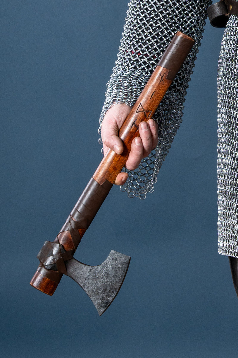 Skeggox Huskarl con rune, tipo B, semi-affilata