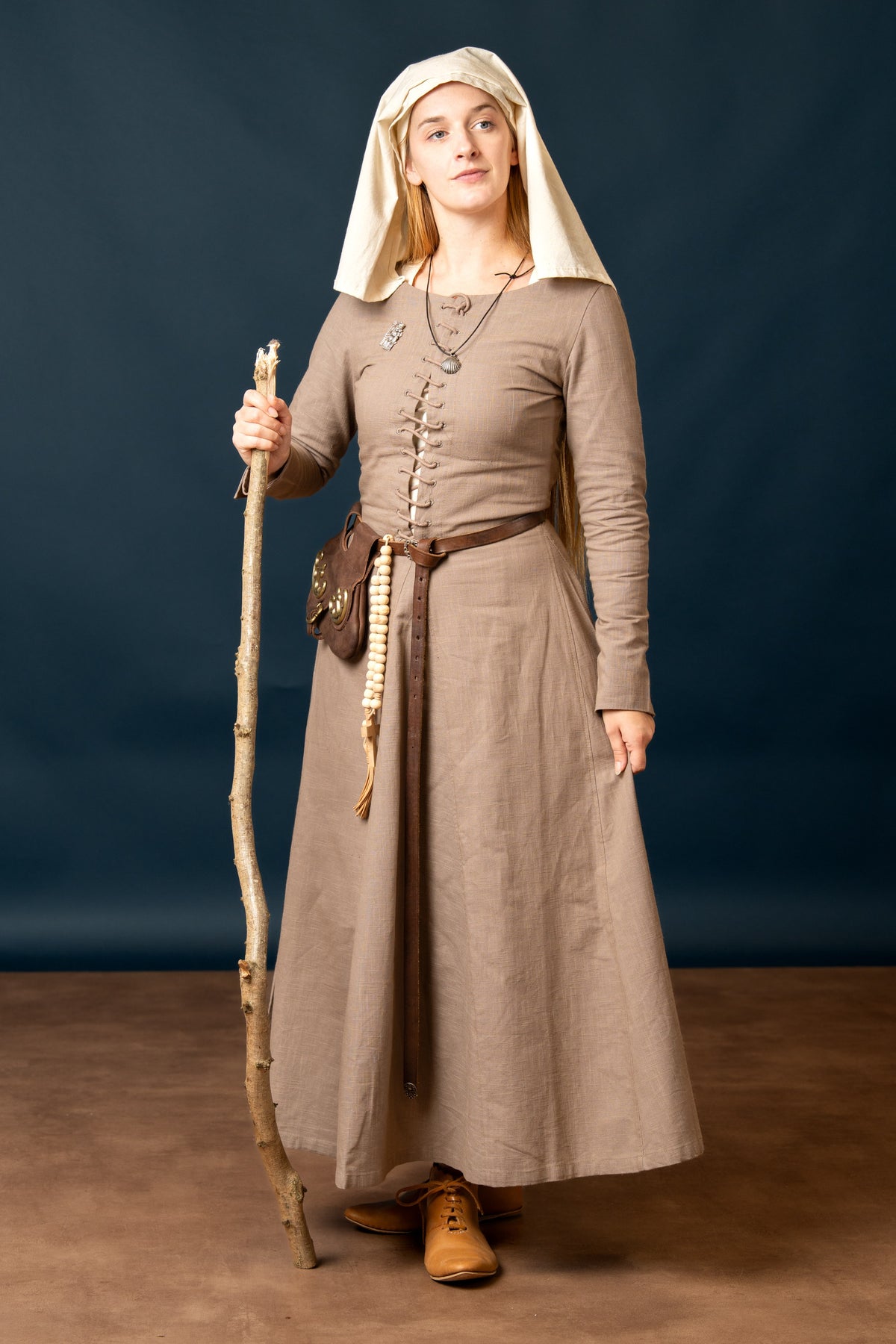 Cotehardie Marian, katoen, bruin
