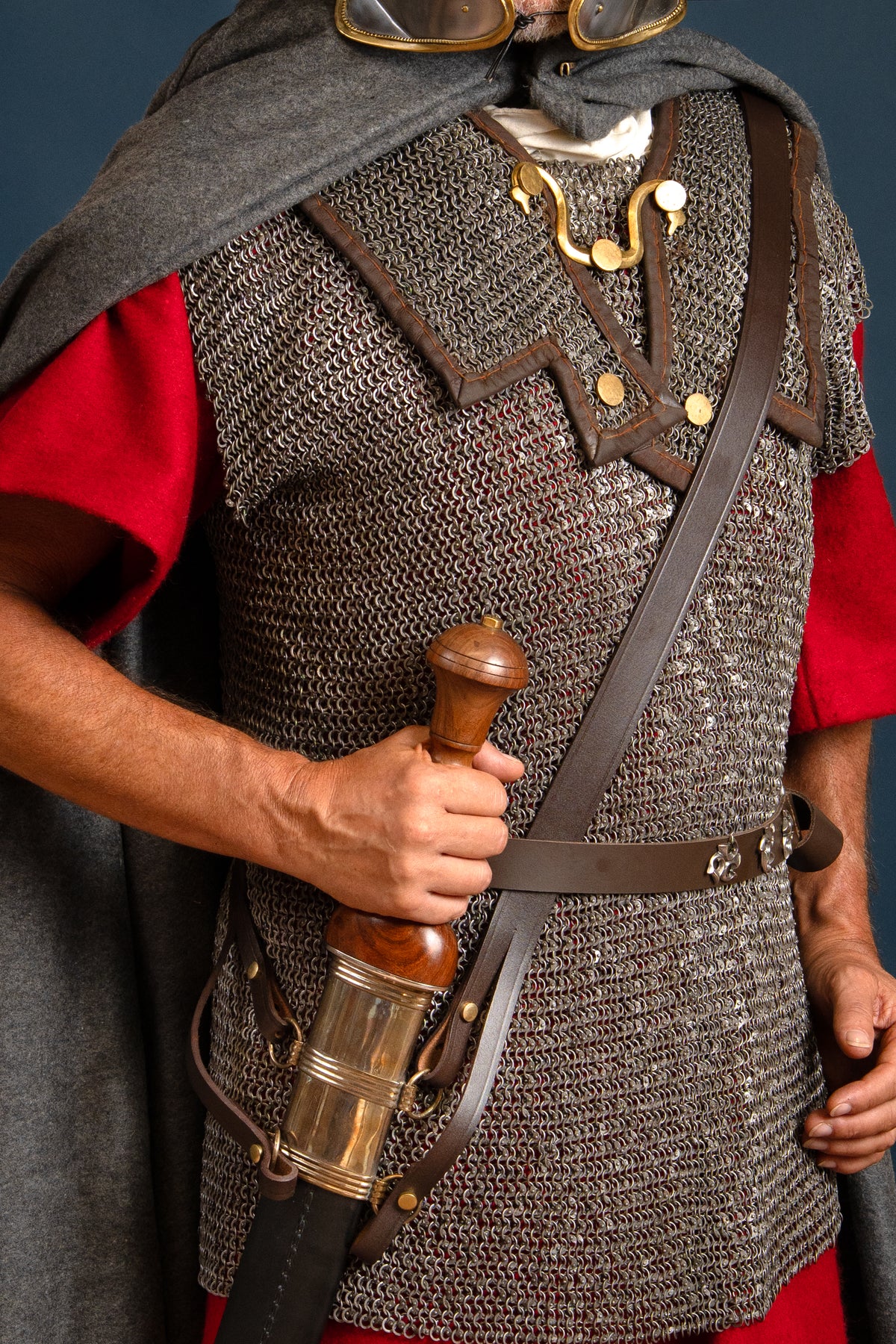 Leren schouderriem voor zwaarden