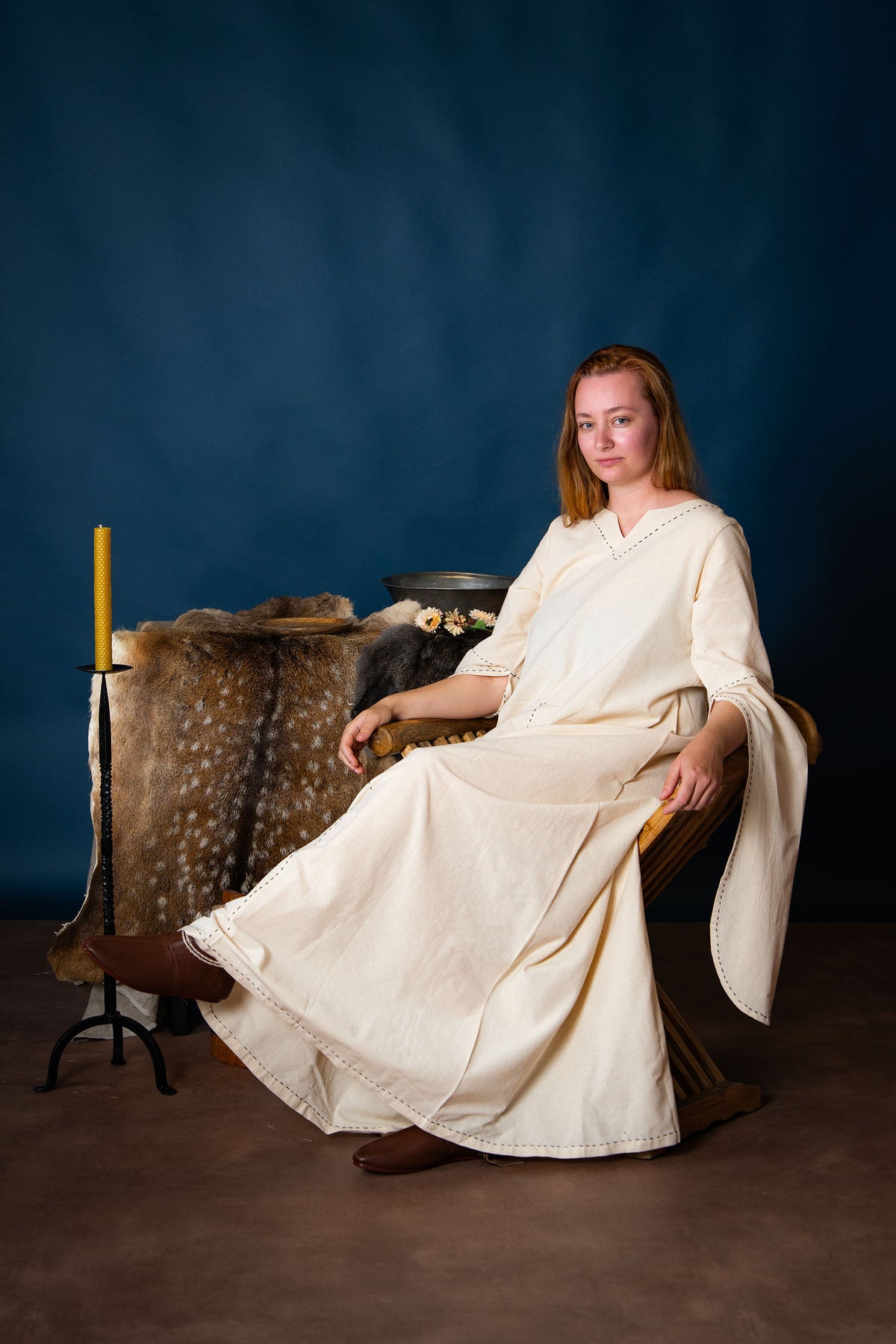 Medieval dress Begina, natural