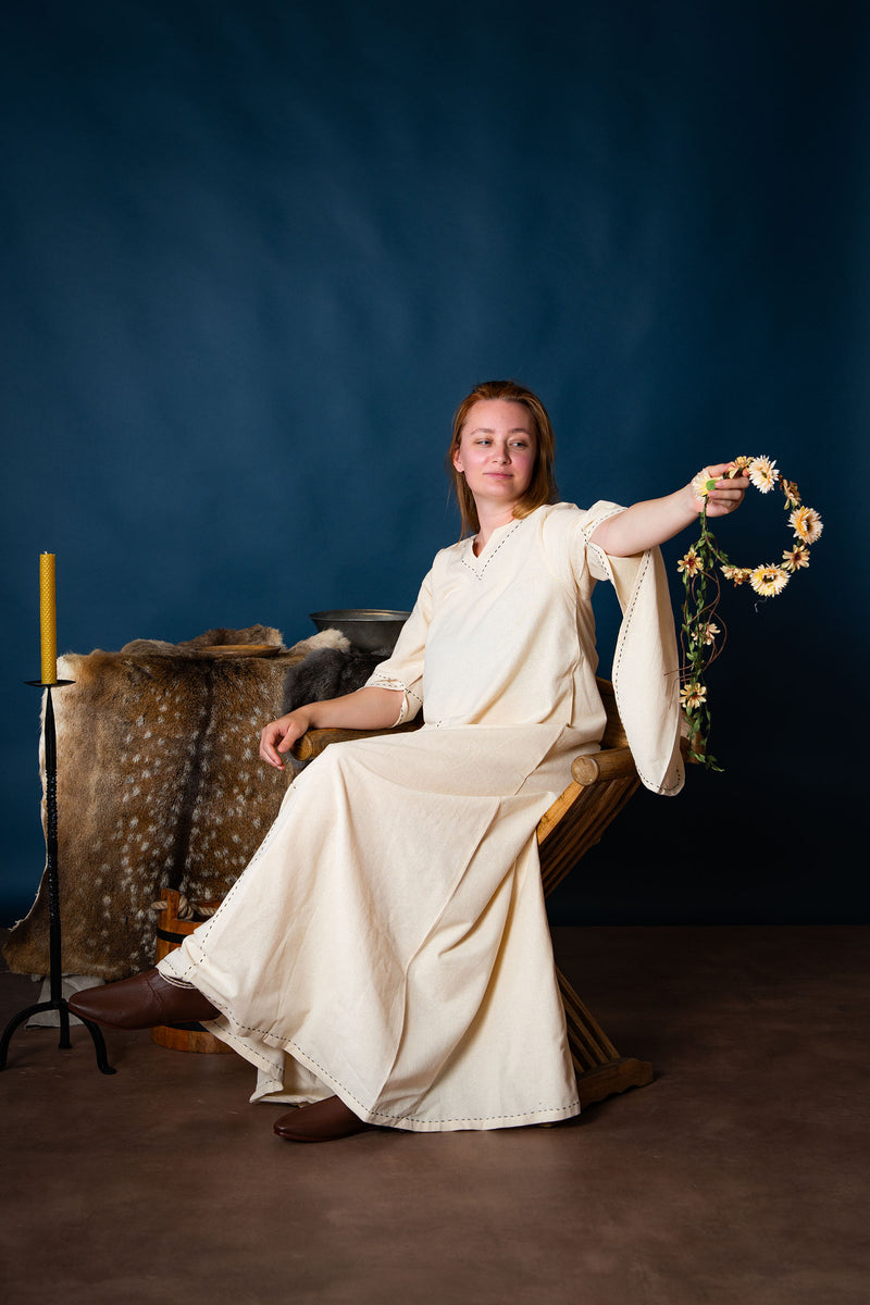 Medieval dress Begina, natural