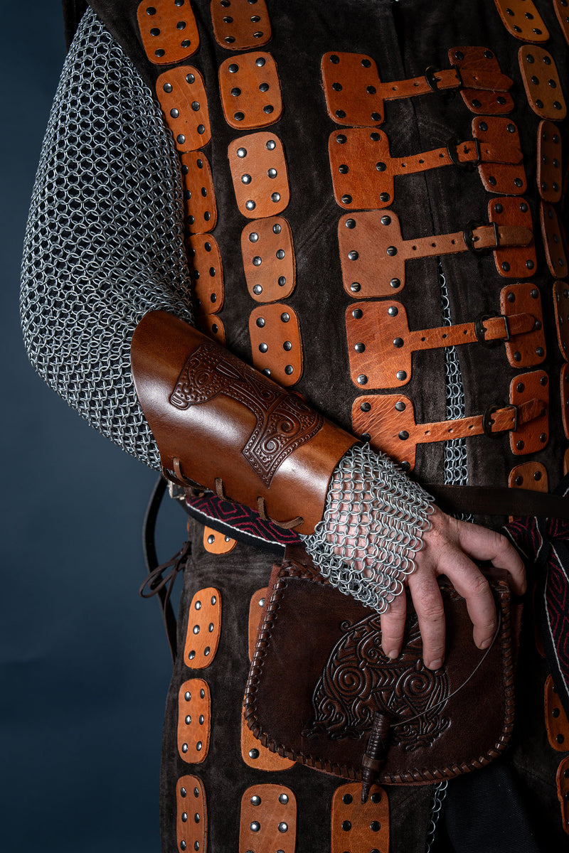 Leren Viking bracers met Thorshamer