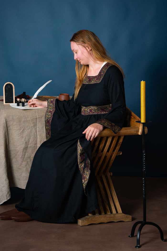 Bliaut Eleonora, zwart