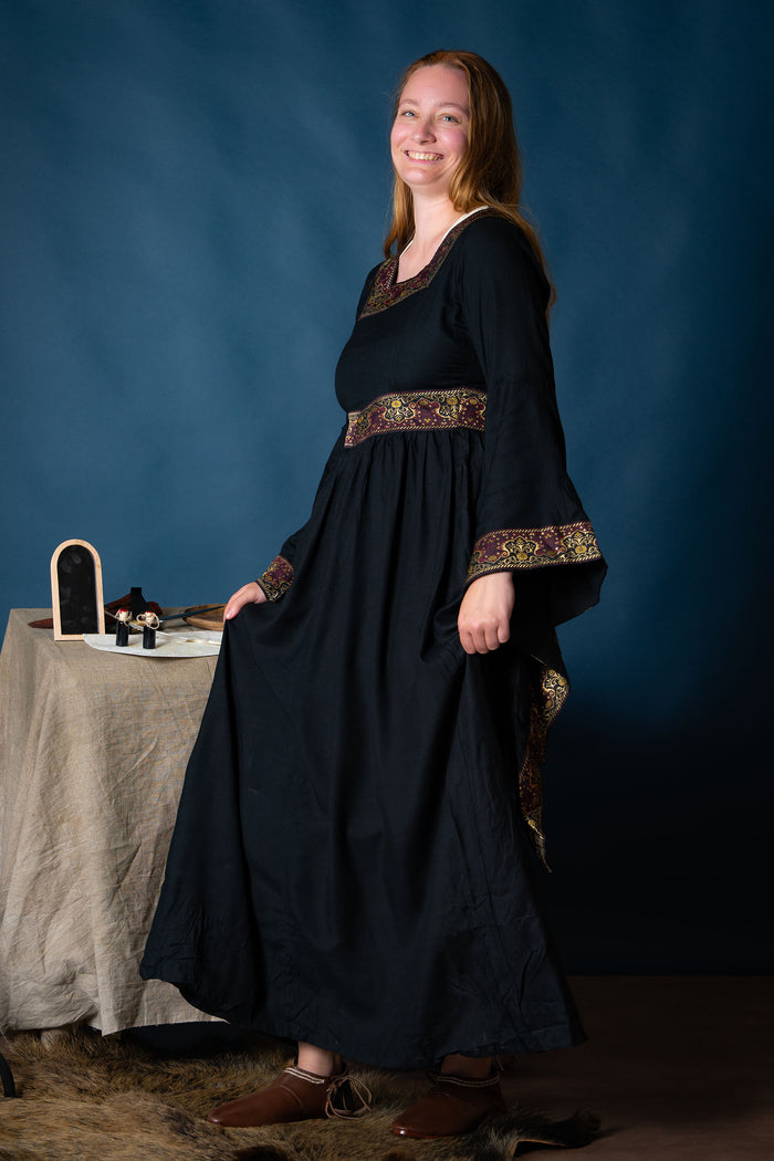 Bliaut Eleonora, zwart