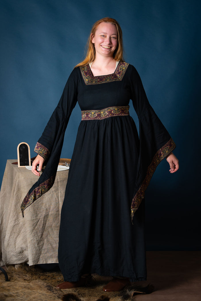 Medieval dress Eleonora, black