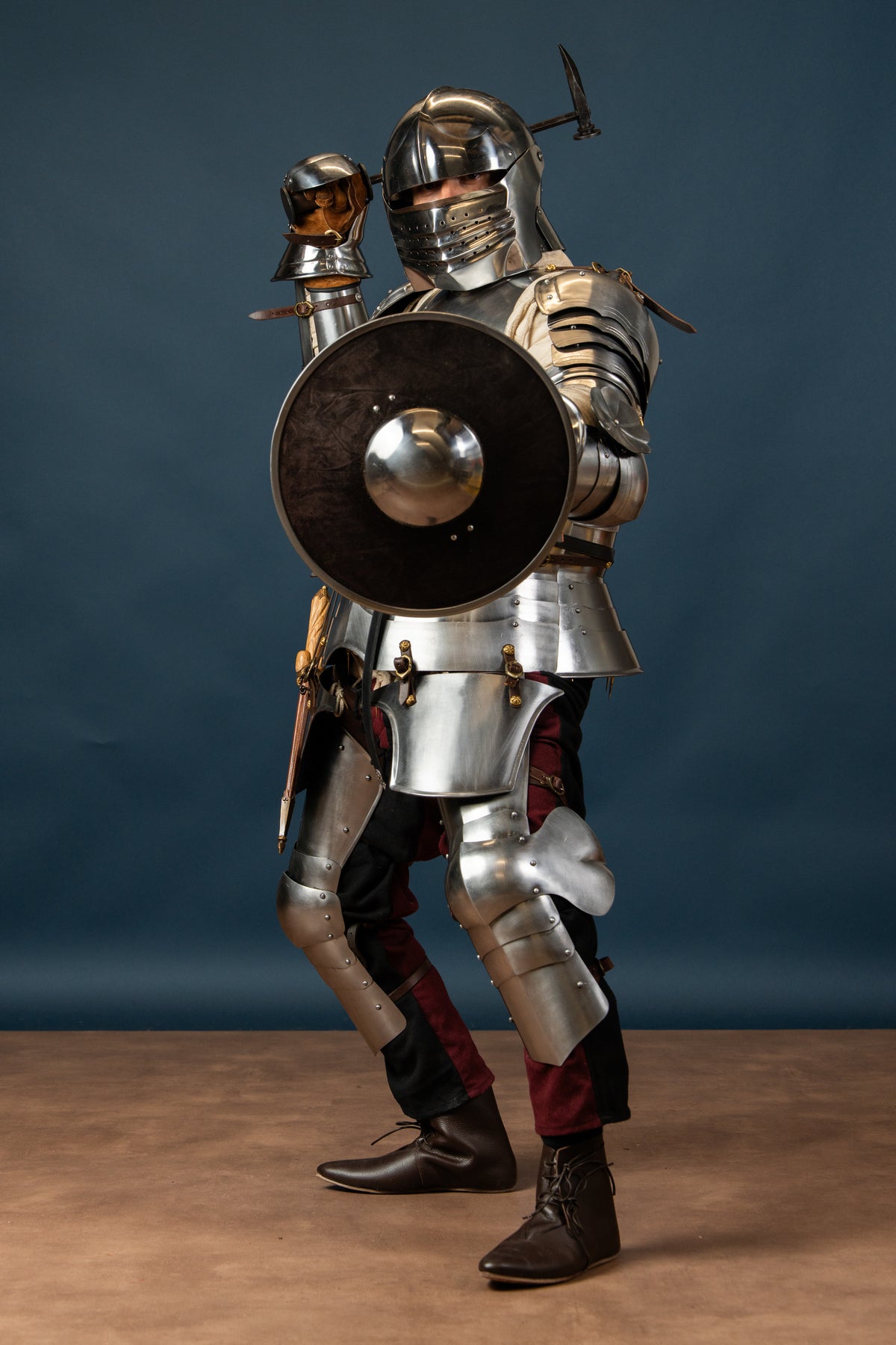 Buckler with leather covering, type IA, size L, 2 mm (battle-ready)