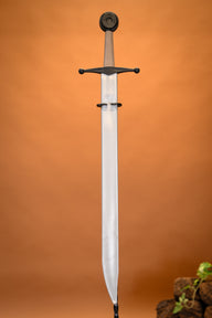 Falchion HEMA preto-branco