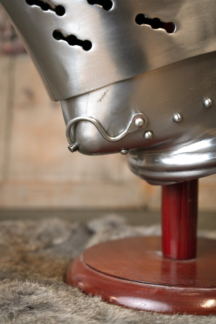 Armet alemán del siglo XVI, 1–1,2 mm