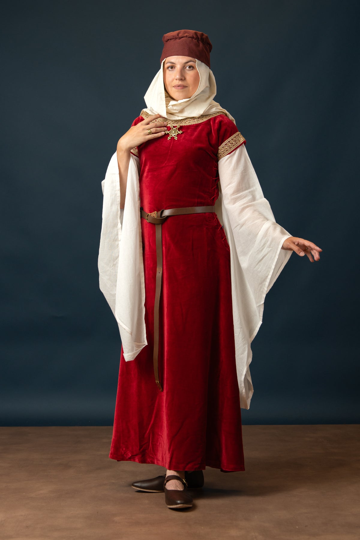 Bliaut Agnes, fluweel, rood-wit