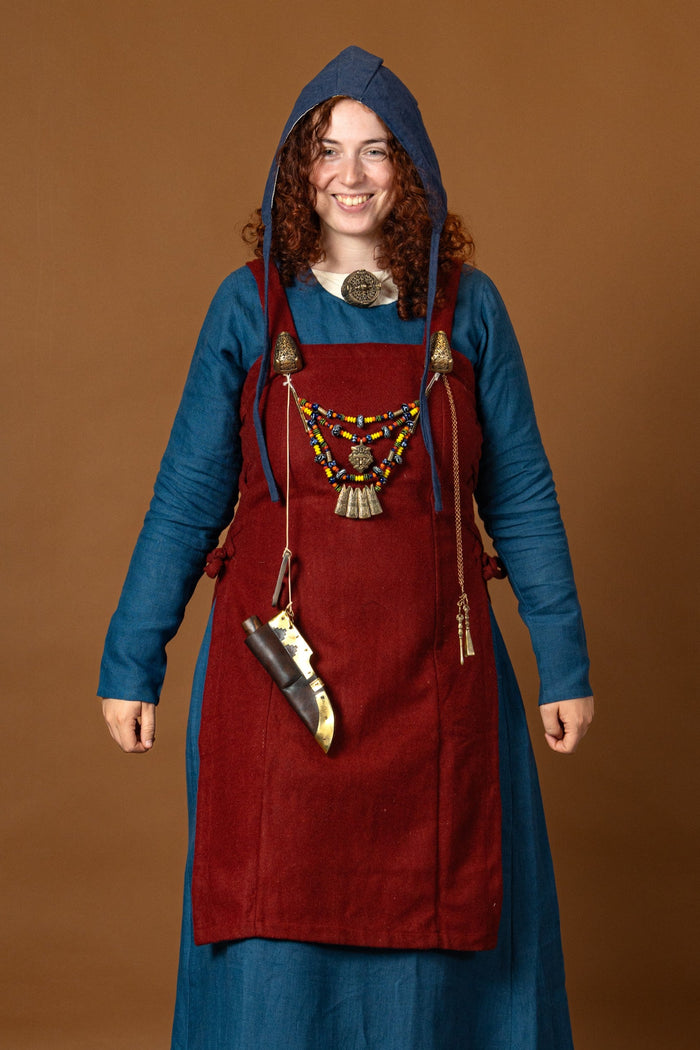 Hangeroc Frigg, rood, wolmix