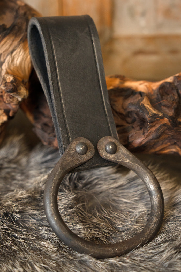 Belt holder for weapons