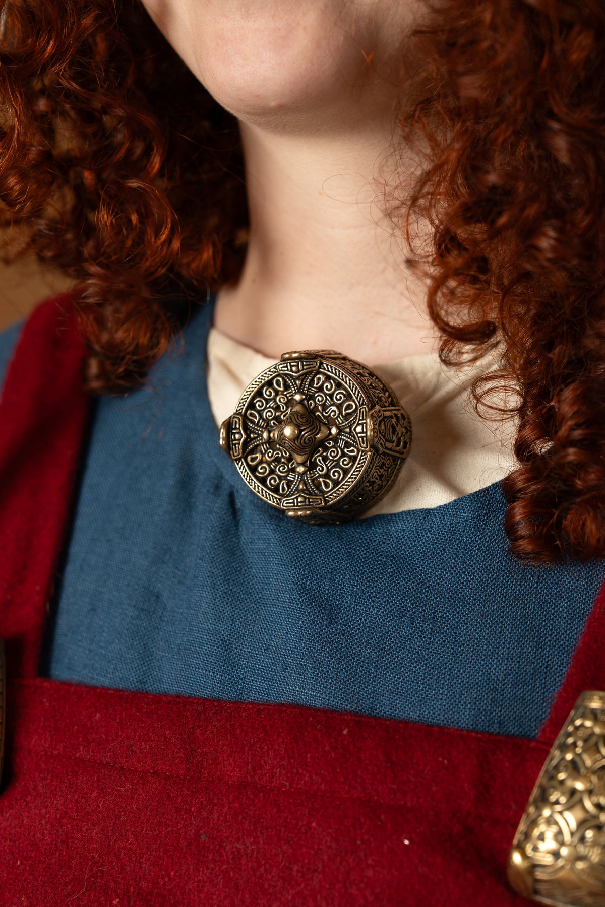 Vikingtrommelebrosjе stor, bronse