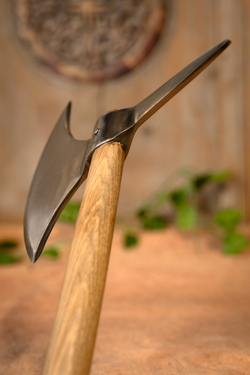 Strijdbijl Konrad, 16e eeuw, semi scherp