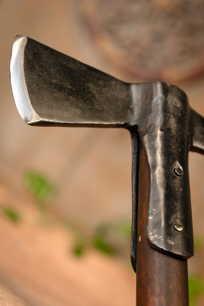 Pirate grappling axe, semi-sharp