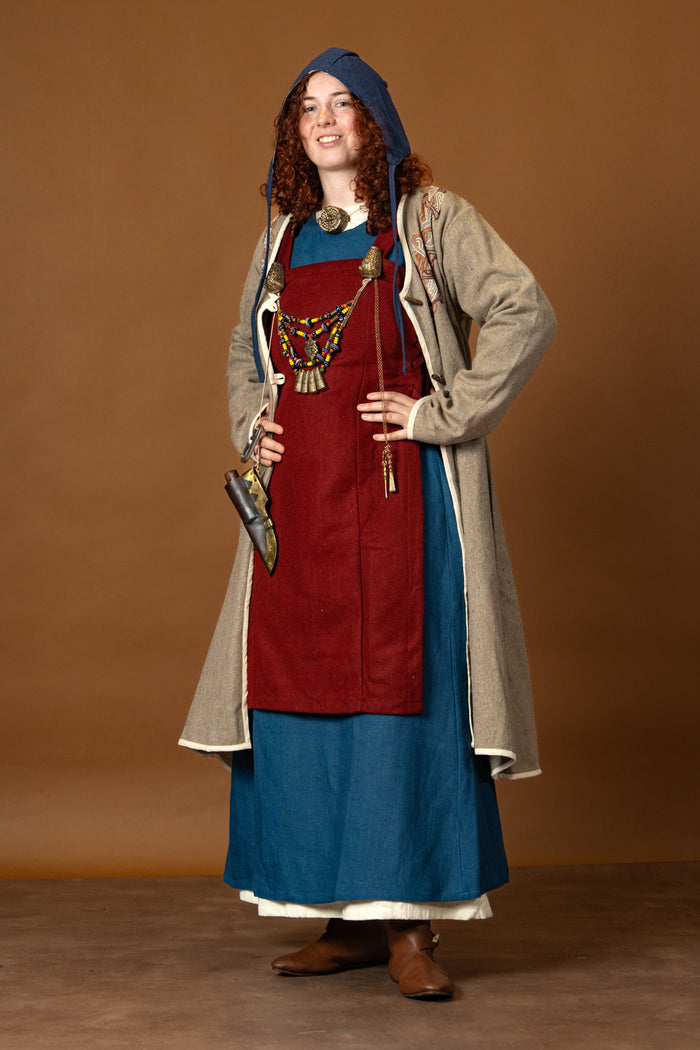 Hangeroc Frigg, rood, wolmix