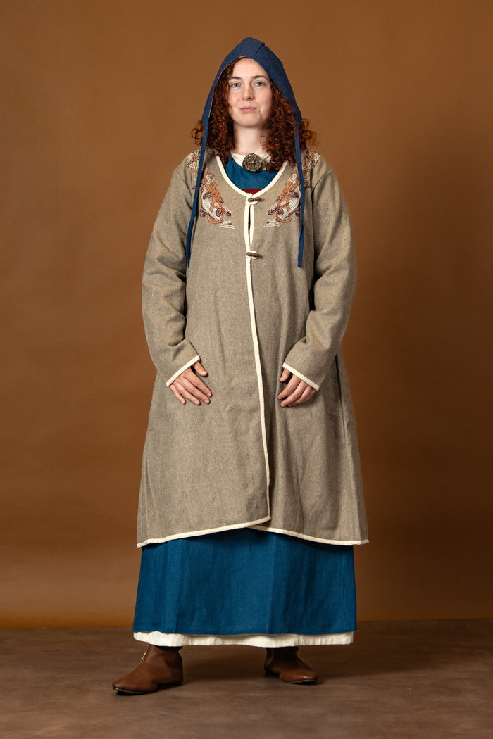 Vikingu kaftāns Skadi, smilšu krāsa, vilnas mišinys
