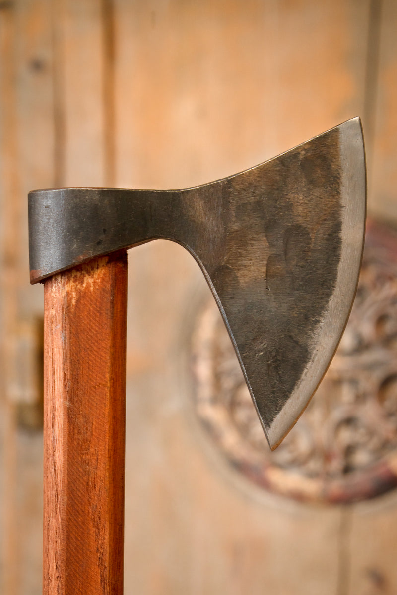 Hand axe Erich, semi-sharp