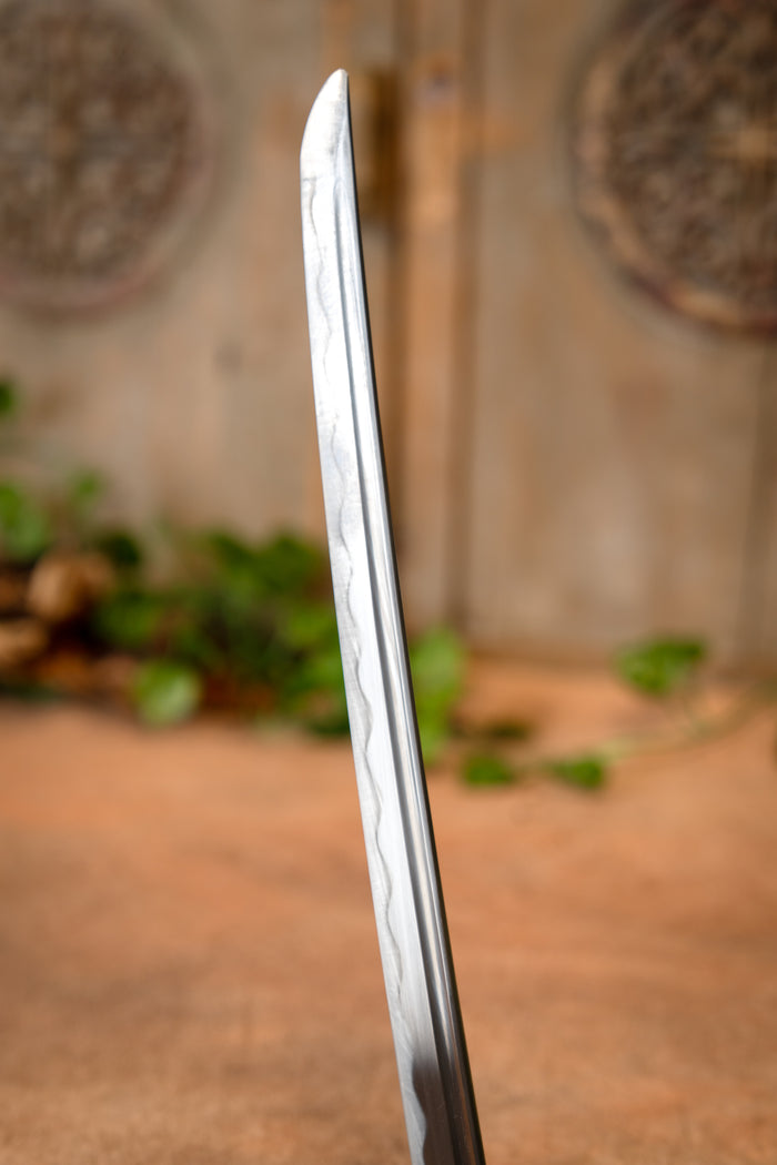 Iaitō z czerwonego drewna, długie, tępe (bojowe)