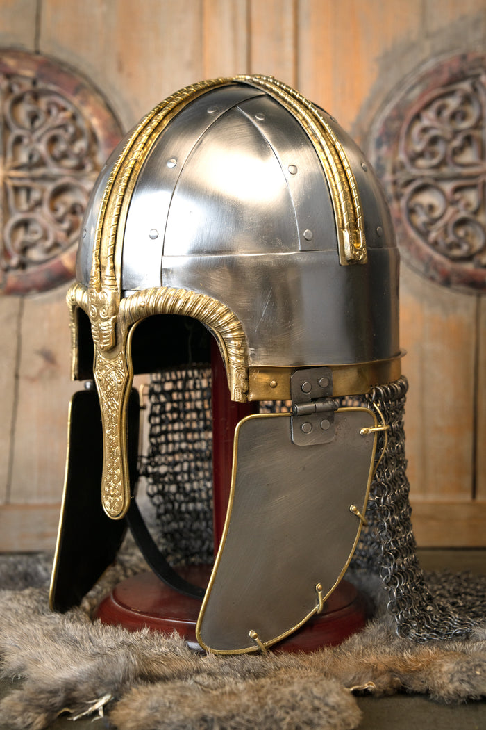 Casque de Coppergate, 1,6 mm, camail riveté