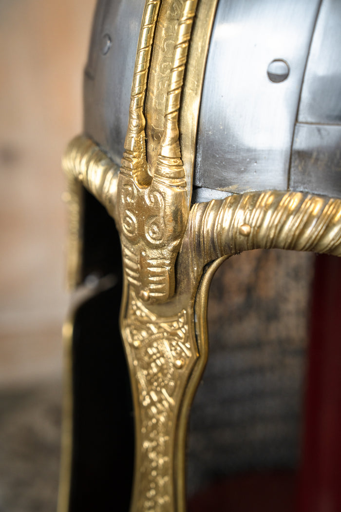 Casque de Coppergate, 1,6 mm, camail riveté