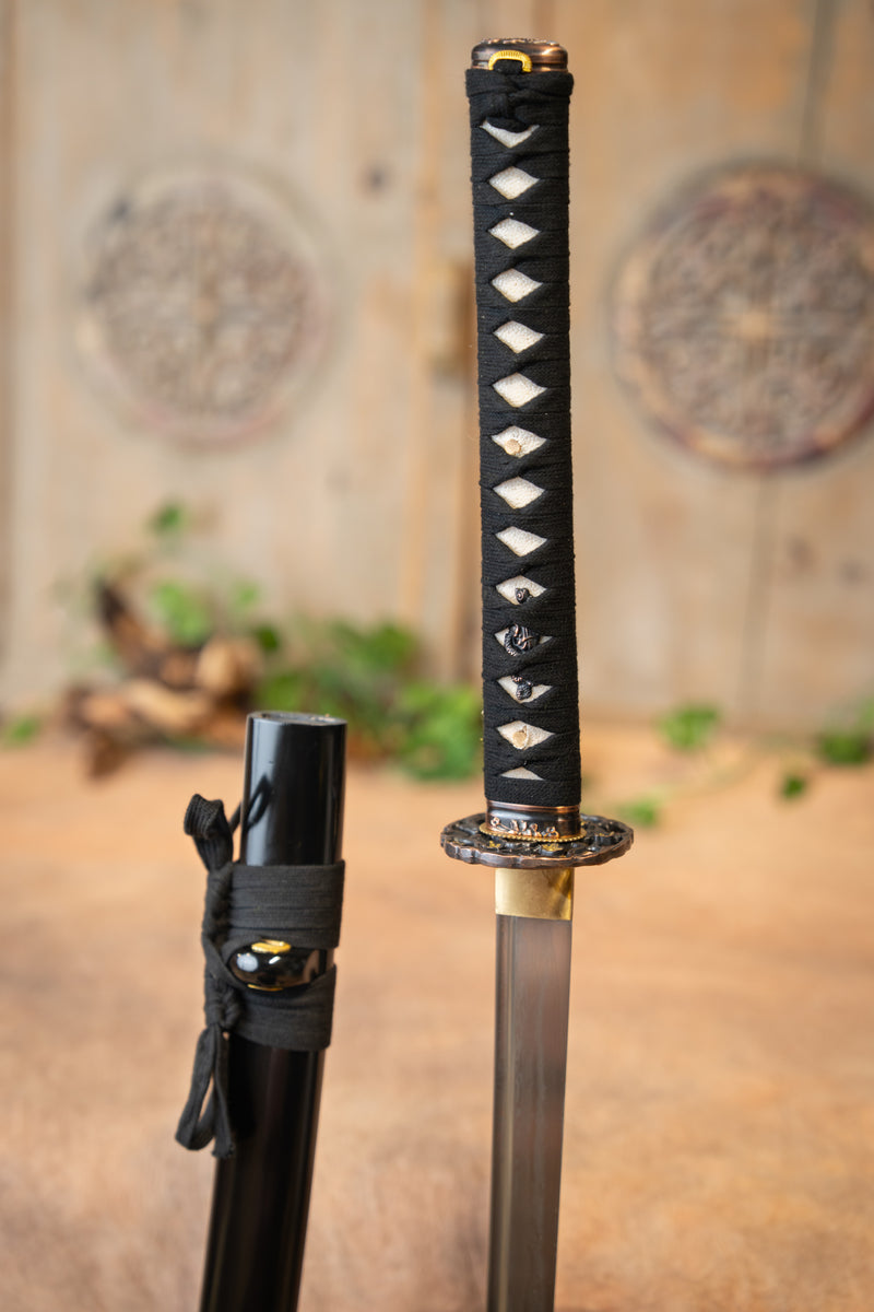 John Lee katana Złoty Kwiat, ostra